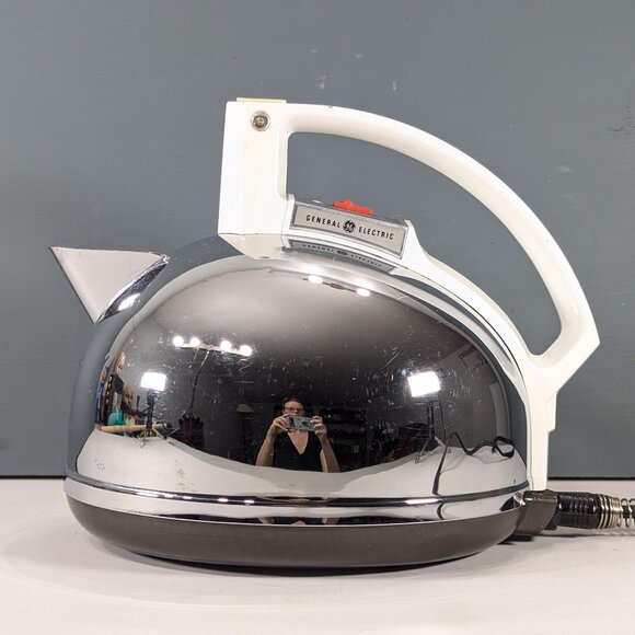 Vintage General Electric Kettle KE62A 1500W Automatic Boil N Shimmer WORKS - Picture 1 of 16